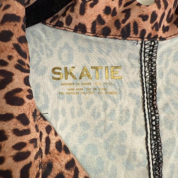 SKATIE Wyatt Leopard Print Sleeveless Romper Shorts | Swim Cover Up - Medium - Picture 4 of 5